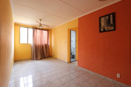 Sala de apartamento para alugar com 2 quartos, 52m² em Cidade Satelite Santa Barbara, São Paulo