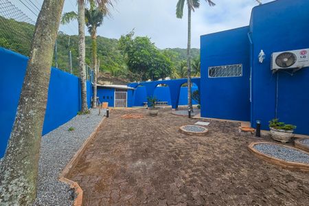 Casa para alugar com 720m², 7 quartos e 4 vagas Casa para alugar com 720m², 7 quartos e 4 vagasQuintal