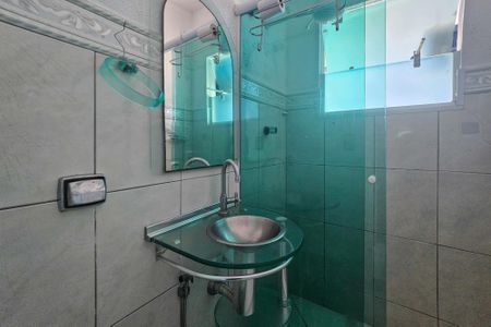 Casa para alugar com 720m², 7 quartos e 4 vagas Casa para alugar com 720m², 7 quartos e 4 vagasBanheiro da Suíte da Edícula