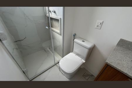 Apartamento à venda com 105m², 3 quartos e 2 vagas Apartamento à venda com 105m², 3 quartos e 2 vagasBanheiro Suíte 1