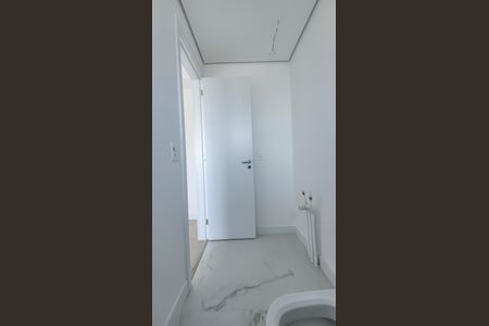 Apartamento à venda com 105m², 3 quartos e 2 vagasBanheiro da Suíte 2