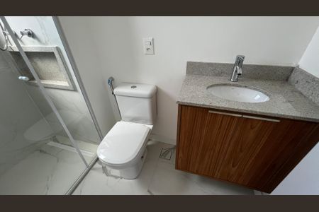 Apartamento à venda com 105m², 3 quartos e 2 vagas Apartamento à venda com 105m², 3 quartos e 2 vagasBanheiro Suíte 1