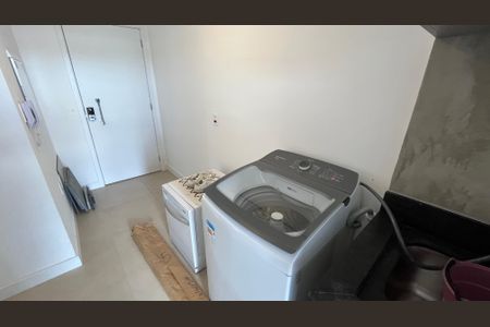 Apartamento à venda com 105m², 3 quartos e 2 vagas Apartamento à venda com 105m², 3 quartos e 2 vagasÁrea de Serviço