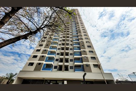 Apartamento à venda com 105m², 3 quartos e 2 vagasFachada