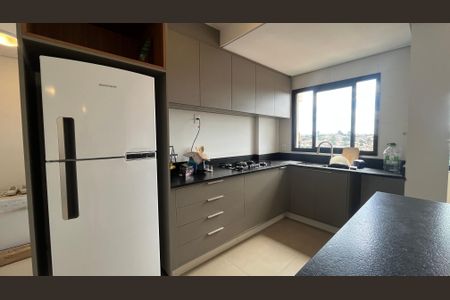 Apartamento à venda com 105m², 3 quartos e 2 vagas Apartamento à venda com 105m², 3 quartos e 2 vagasCozinha
