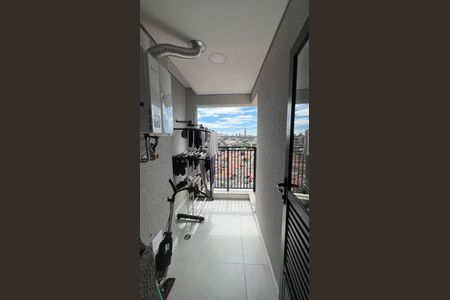 Apartamento à venda com 105m², 3 quartos e 2 vagas Apartamento à venda com 105m², 3 quartos e 2 vagasVaranda Área de Serviço