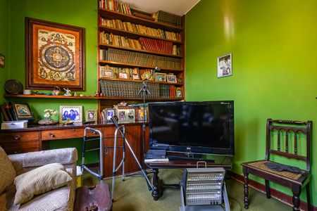 Casa para alugar com 210m², 4 quartos e 8 vagas Casa para alugar com 210m², 4 quartos e 8 vagasSala de TV