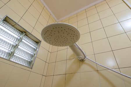 Casa para alugar com 210m², 4 quartos e 8 vagas Casa para alugar com 210m², 4 quartos e 8 vagasBanheiro Social 2