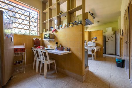 Casa para alugar com 210m², 4 quartos e 8 vagas Casa para alugar com 210m², 4 quartos e 8 vagasCozinha