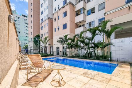 Apartamento à venda com 57m², 2 quartos e 1 vaga Apartamento à venda com 57m², 2 quartos e 1 vagaÁrea comum - Piscina