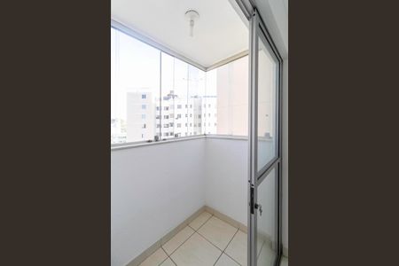 Varanda da sala de apartamento à venda com 2 quartos, 57m² em Ouro Preto, Belo Horizonte