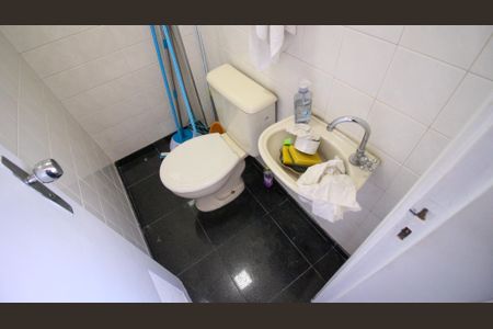 Apartamento à venda com 62m², 2 quartos e 1 vaga Apartamento à venda com 62m², 2 quartos e 1 vagaBanheiro de Serviço