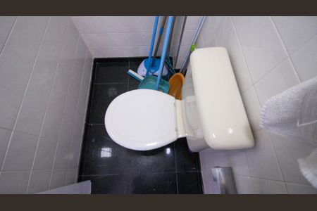 Apartamento à venda com 62m², 2 quartos e 1 vaga Apartamento à venda com 62m², 2 quartos e 1 vagaBanheiro de Serviço