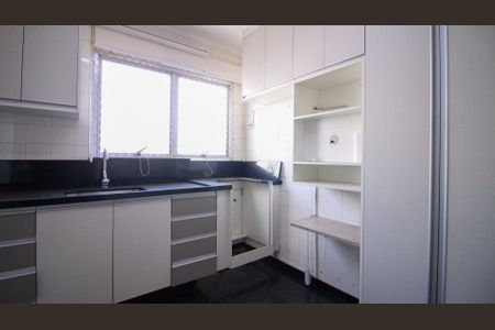 Apartamento à venda com 62m², 2 quartos e 1 vaga Apartamento à venda com 62m², 2 quartos e 1 vagaCozinha
