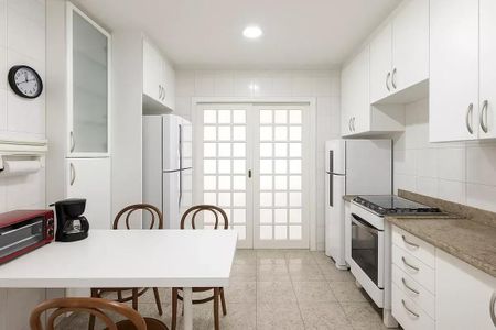 Apartamento à venda com 110m², 2 quartos e 3 vagas