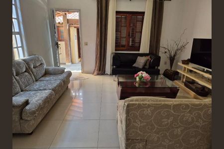 Casa à venda com 3 quartos, 515m² em Itaipu, Niterói