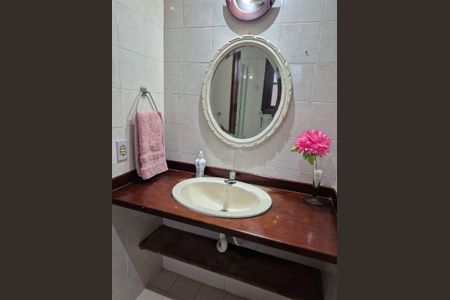 Casa à venda com 3 quartos, 515m² em Itaipu, Niterói