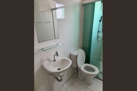 Banheiro de apartamento à venda com 2 quartos, 55m² em Vila Homero Thon, Santo André