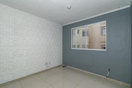 Sala de apartamento para alugar com 2 quartos, 44m² em Mário Quintana, Porto Alegre