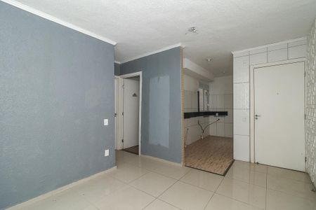 Sala de apartamento para alugar com 2 quartos, 44m² em Mário Quintana, Porto Alegre