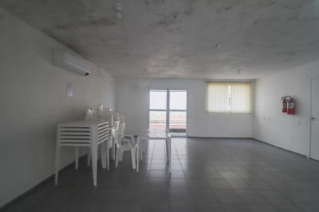 Apartamento para alugar com 44m², 2 quartos e 1 vagaÁrea comum - Salão de festas