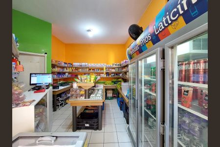 Apartamento para alugar com 85m², 2 quartos e 1 vaga Apartamento para alugar com 85m², 2 quartos e 1 vagaÁrea comum - Minimercado