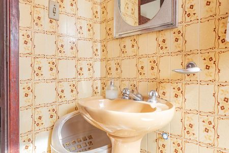 Casa à venda com 314m², 4 quartos e 3 vagasBanheiro 3