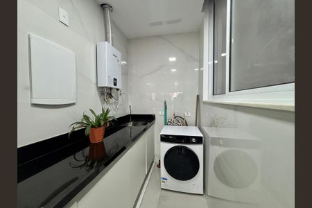Apartamento à venda com 152m², 4 quartos e sem vagaCozinha e Área de Serviço