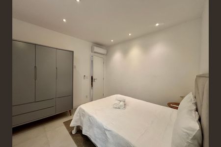 Apartamento à venda com 152m², 4 quartos e sem vagaSuíte 1