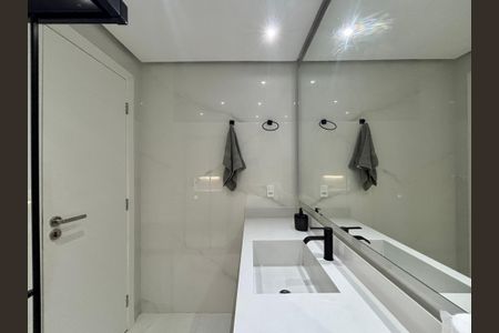 Apartamento à venda com 152m², 4 quartos e sem vagaBanheiro social