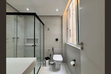 Apartamento à venda com 152m², 4 quartos e sem vagaBanheiro da Suíte 1