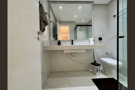 Apartamento à venda com 152m², 4 quartos e sem vagaBanheiro social