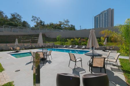 Apartamento para alugar com 50m², 2 quartos e 1 vagaÁrea comum