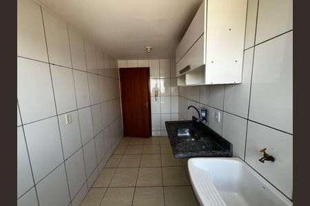 Apartamento para alugar com 48m², 2 quartos e 1 vaga Apartamento para alugar com 48m², 2 quartos e 1 vagaCozinha e Área de Serviço