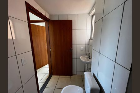 Apartamento para alugar com 48m², 2 quartos e 1 vaga Apartamento para alugar com 48m², 2 quartos e 1 vagaBanheiro Social