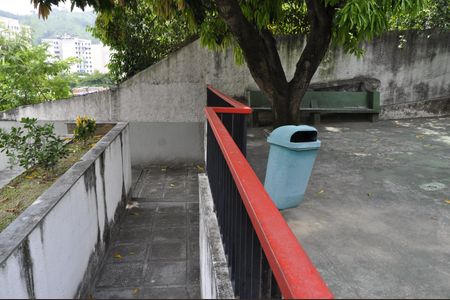 Apartamento à venda com 73m², 2 quartos e 1 vagaÁrea comum