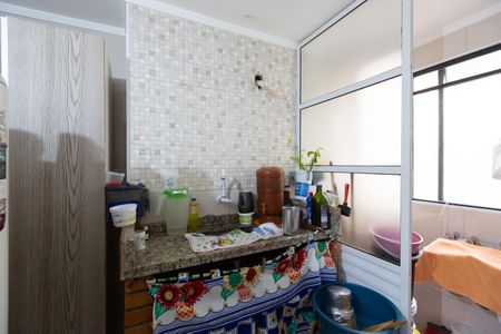 Apartamento à venda com 40m², 2 quartos e 1 vaga Apartamento à venda com 40m², 2 quartos e 1 vagaCozinha e Área de Serviço