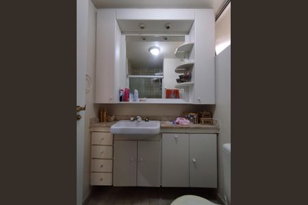 Apartamento à venda com 62m², 3 quartos e sem vagaBanheiro