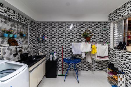 Casa à venda com 125m², 4 quartos e 2 vagasÁrea de Serviço