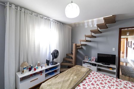 Casa à venda com 125m², 4 quartos e 2 vagasSuíte