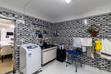 Casa à venda com 125m², 4 quartos e 2 vagasÁrea de Serviço