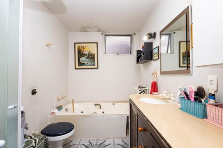 Apartamento à venda com 260m², 3 quartos e 2 vagasBanheiro da Suíte 