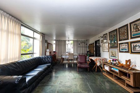 Apartamento à venda com 260m², 3 quartos e 2 vagasSala