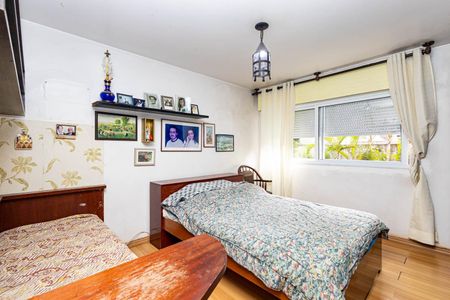 Apartamento à venda com 260m², 3 quartos e 2 vagasQuarto 