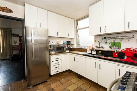 Apartamento à venda com 260m², 3 quartos e 2 vagasCozinha