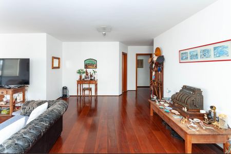 Apartamento para alugar com 199m², 4 quartos e 4 vagasSala