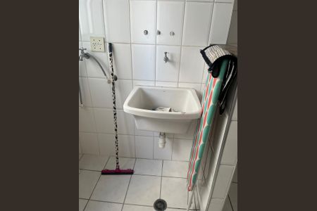 Apartamento para alugar com 67m², 3 quartos e 1 vagaÁrea de serviço