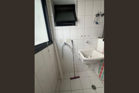 Apartamento para alugar com 67m², 3 quartos e 1 vagaÁrea de serviço