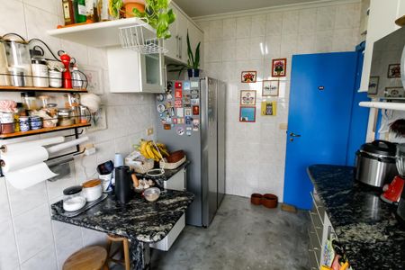 Apartamento à venda com 110m², 4 quartos e 2 vagas Apartamento à venda com 110m², 4 quartos e 2 vagasCozinha