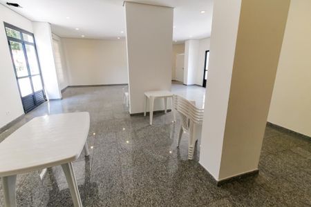Apartamento à venda com 110m², 4 quartos e 2 vagas Apartamento à venda com 110m², 4 quartos e 2 vagasÁrea comum - Salão de festas